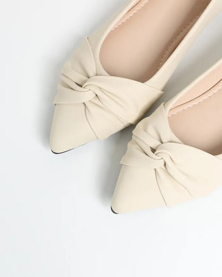 Front gathered pointed toe