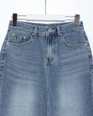 Washed denim skirt