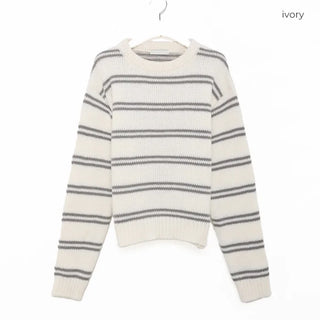 Striped round knit