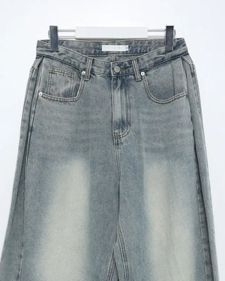 Side-out seam pleated denim pants