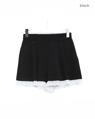 Lace banding shorts