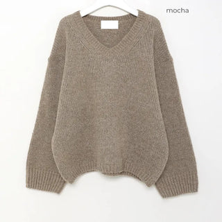 V-neck oversized knit