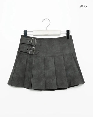 Buckle-point pleated mini skirt