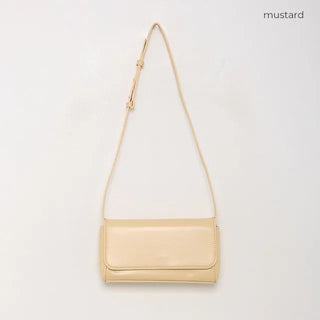 Wide shoulder bag