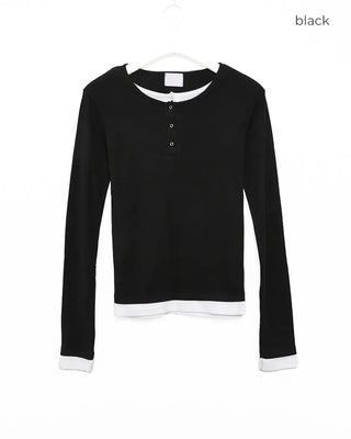 Half-open neck slim-fit layered t-shirt
