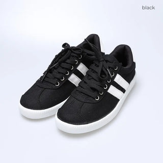 Basic sneakers