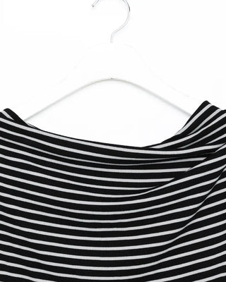 Striped off-shoulder short-sleeved T-shirt