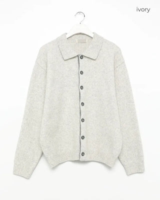 Loose-fit colored cardigan