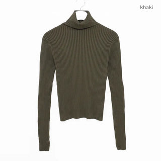 Hand warmer high neck T-shirt