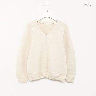 Wool back tag detail V-neck oversized knit