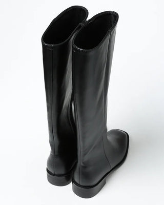 Side-seam almond-toe long boots