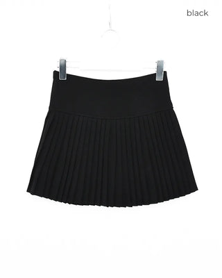 Slim pleated mini skirt