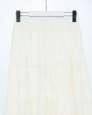 Flower punched long skirt