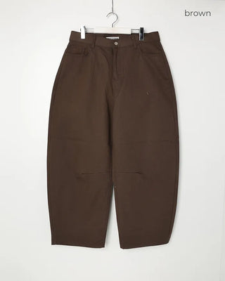 Curved silhouette wide pants
