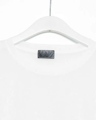 Simple long-sleeved T-shirt
