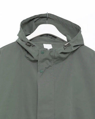 Hooded windbreaker