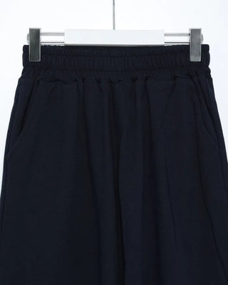 Wide-leg sweatpants with elastic waistband