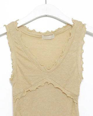 V-neck scalloped hem ribbed tank top