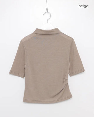 Half-neck short-sleeved T-shirt