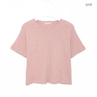 Heart-punched short-sleeved T-shirt