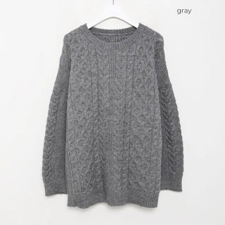 Oversized Cable Knit Round