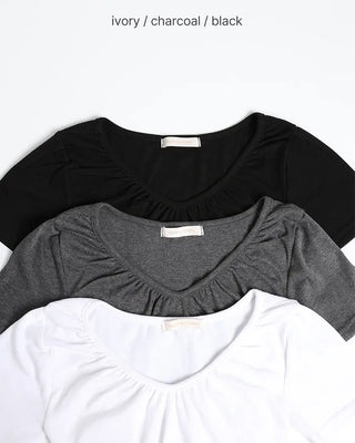 V-neck shirred short-sleeved T-shirt