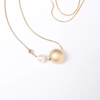 Ballpoint necklace