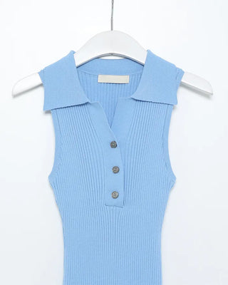 Button-up, large collar, sleeveless knit top