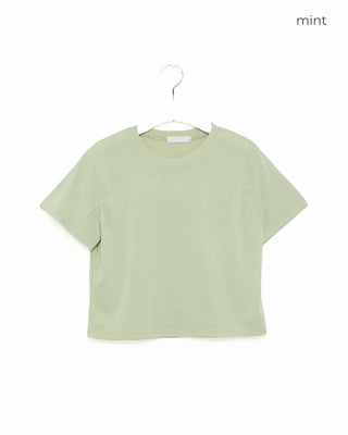 Basic semi-cropped T-shirt