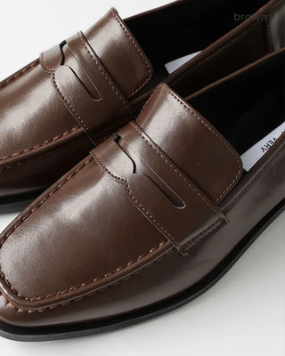 Leather design loafers