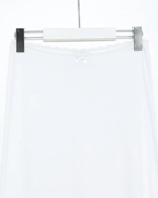 Lace slim-fit long skirt