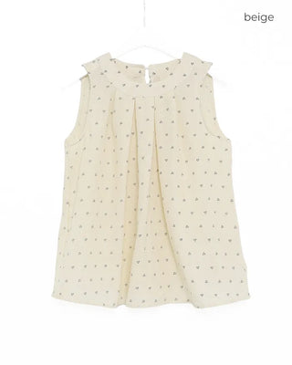 Heart pattern sleeveless blouse