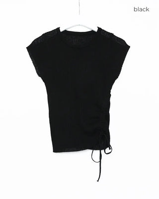 Side-string half-sleeve knit