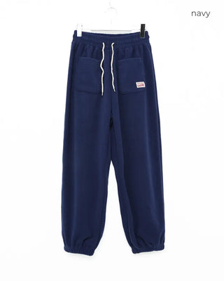 Fleece easy pants with pocket patch