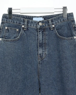Pigmented Wide Curve Jeans