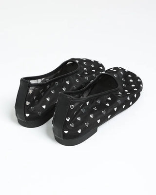 Heart-shaped mesh flat shoes