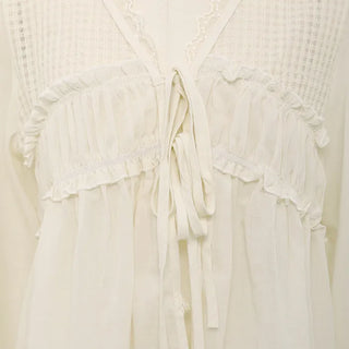 Lace long-sleeved blouse