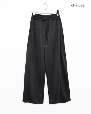 Elastic wide sweatpants