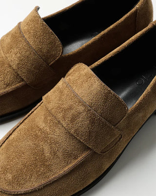 Basic suede loafers