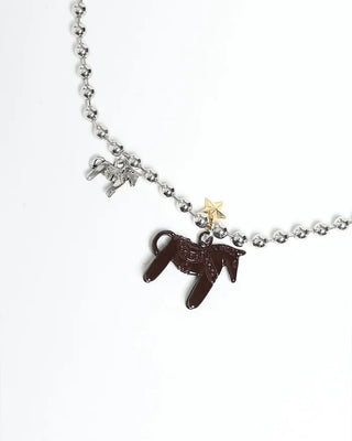 Horse motif pendant necklace