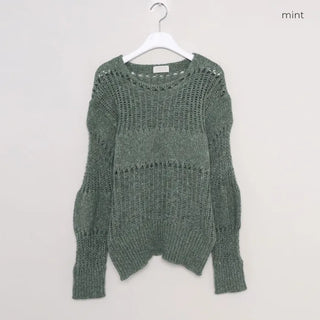 Loose-fitting punched knit
