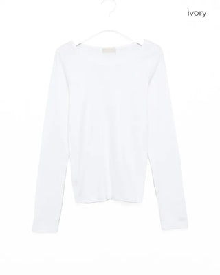 Long-sleeved T-shirt