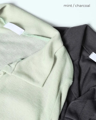 Open-collar long-sleeve T-shirt