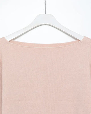 Simple boat neck knit