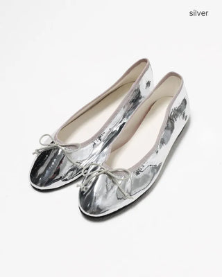 Ribbon flat shoes