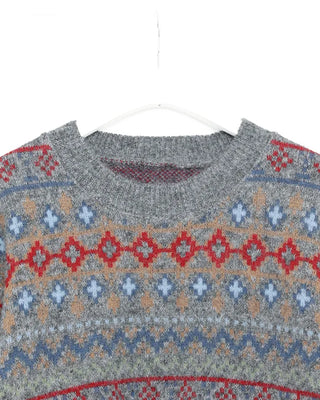 Ethnic pattern long-sleeved knit