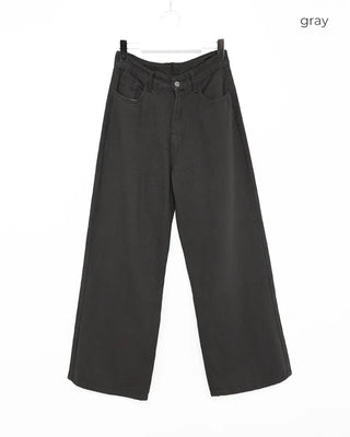 Cotton pants with back button detail
