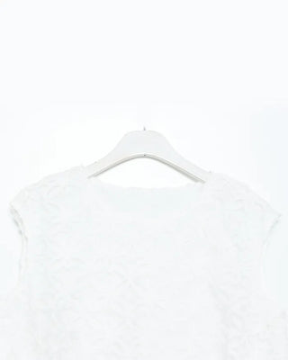 Flower pattern sleeveless blouse