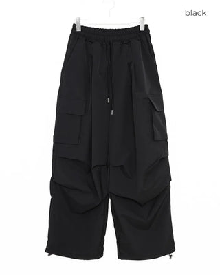 Side-tuck cargo pants