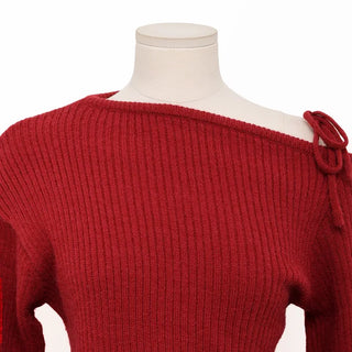 One-shoulder ribbed knit